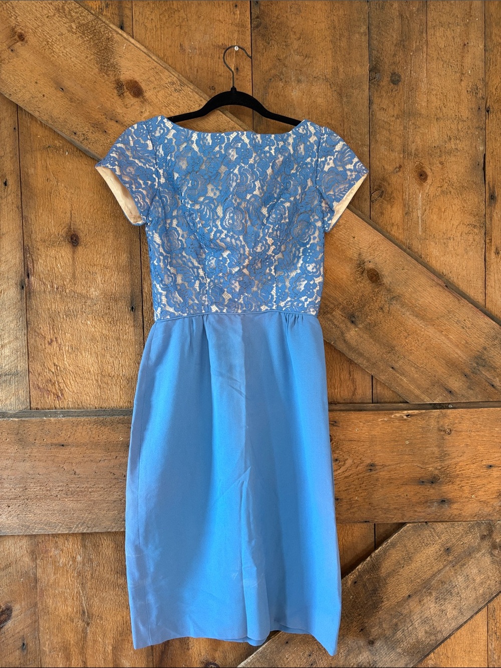 Mardi Gras New York Vintage 50s 60s Blue Lace V-Back Cocktail Dress XS